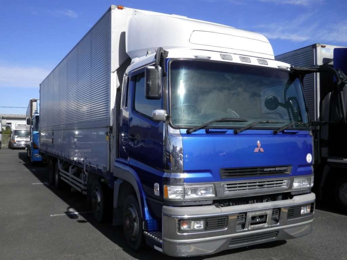 MITSUBISHI FUSO SUPER GREAT