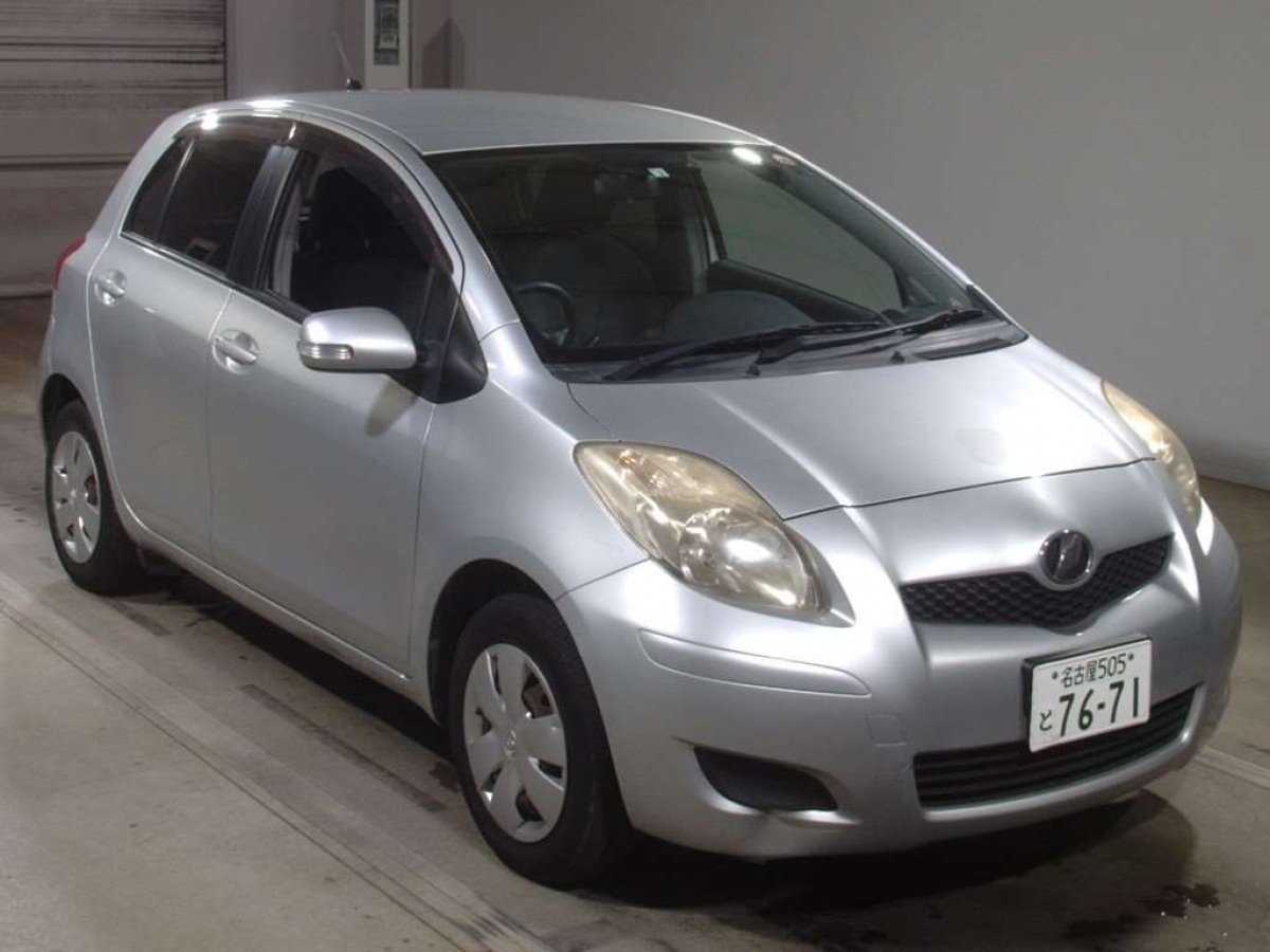 TOYOTA VITZ