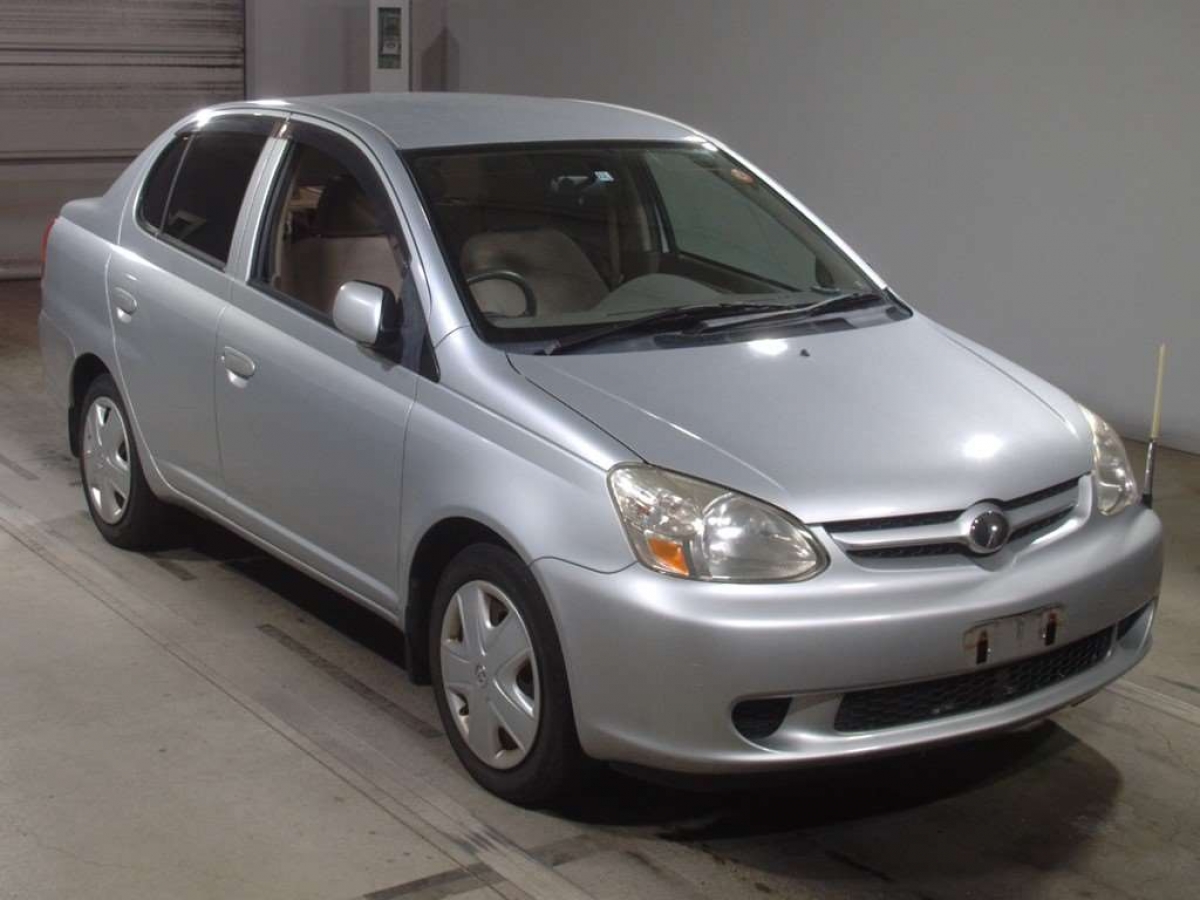 TOYOTA PLATZ