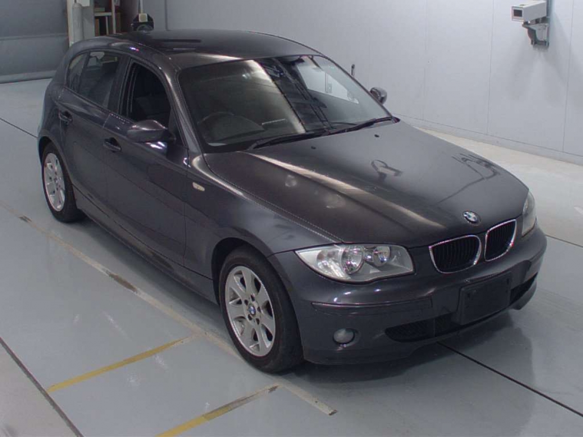 BMW 1 SERIES