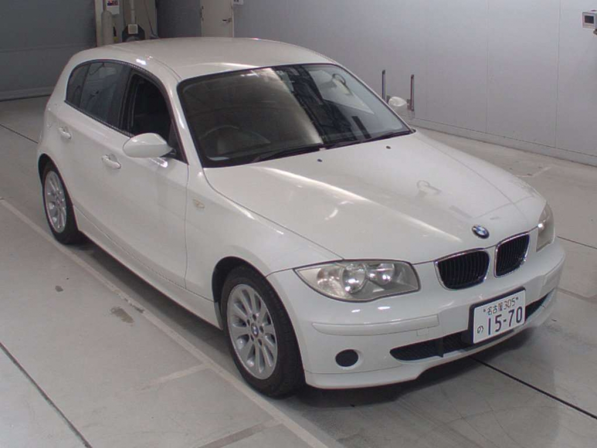 BMW 1 SERIES